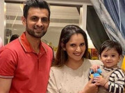 شعیب ملک کی 7 ماہ بعد اہلیہ اور بیٹے سے ملاقات