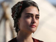 ارطغرل غازی کی اسریٰ بلجک اردو سیکھ رہی ہیں
