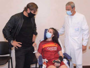 فرانسیسکو ٹوٹی کی آواز سن کر پرستار لڑکی کوما سے باہر آگئی