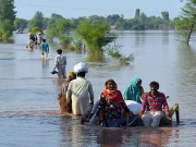 سندھ میں بارش کی تباہ کاریوں کو مہینہ گزر گیا لاکھوں بے گھر خاندان آج بھی امداد سے محروم