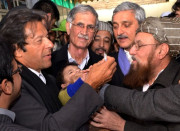 عمران خان نے کے پی کے میں انسداد پولیو مہم شروع کر دی