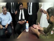 ن لیگی رہنما بغاوت کیس میں گرفتاری دینے تھانے پہنچ گئے پولیس کا گرفتاری سے انکار