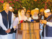 بیساکھیوں پر کھڑی حکومت جلد اپنے بوجھ سے گرنے والی ہے مریم نواز