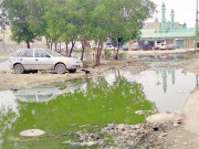 بلدیاتی اداروں کی غفلت نصف شہر کی سڑکیں ٹوٹ پھوٹ کا شکار