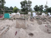 قبروں میں چھپائی گئی 17کلو گرام منشیات برآمد