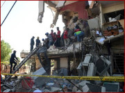 کراچی کی رہائشی عمارت میں دھماکا پراسراریت اختیار کرگیا