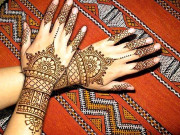 گوروں کے دیس میں منہدی کی مقبولیت 