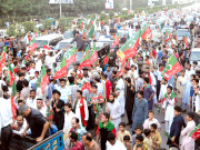 پی ٹی آئی کا فوج سے اظہار یکجہتی کے لیے کراچی میں ریلی نکالنے کا اعلان