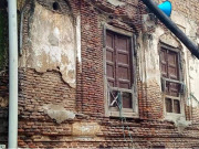 اندرون لاہور کی خستہ حال عمارتیں