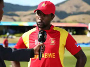 ایلٹن چیگمبورا نے انٹرنیشنل کرکٹ سے ریٹائرمنٹ کا اعلان کر دیا