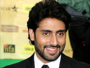 ایشوریا رائے ایک سپریم ماں ہے ابھیشک بچن 