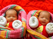 چین میں 60 سالہ خاتون کے ہاں جڑواں بیٹیوں کی پیدائش