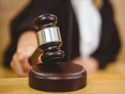 بھتہ اورغیر قانونی اسلحہ کے مقدمات میں 2 مجرموں کو 10 10سال قید اور جرمانہ کی سزا