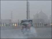 کراچی اور لاہور کی فضائیں خطرناک حد تک آلودہ ہوگئیں