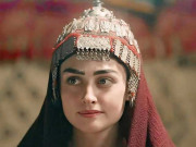 اسرا بلگیچ پاکستان میں گوگل پر سب سے زیادہ سرچ کی گئی شخصیات میں شامل