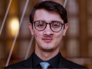 اے پی ایس کا غازی ولید خان برطانوی یوتھ پارلیمنٹ کا رکن منتخب