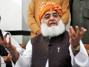 نیب سیاست دانوں کے رشتے داروں کو رُسوا کررہا ہے فضل الرحمان