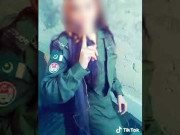 پولیس کی وردی میں ٹک ٹاک ویڈیوز بنانے والے میاں بیوی گرفتار