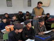 خیبرپختونخواہ حکومت نے اسکولوں میں موسم سرما کی تعطیلات کم کردیں