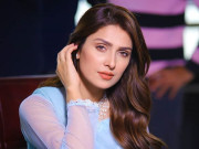 عائزہ خان کی بچپن کی تصویر سوشل میڈیا پر وائرل