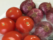 ٹماٹر کی درآمد بند اور پیاز کی برآمد کھولی جائے سندھ کا وفاق سے مطالبہ