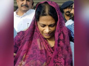 نصرت شہباز کا وارنٹ گرفتاری منسوخی کیلئے لاہور ہائیکورٹ سے رجوع