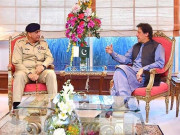 وزیراعظم عمران خان سے آرمی چیف جنرل قمر جاوید باجوہ کی ملاقات