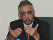سابق گورنرسندھ کی بیٹی اور داماد کو کورونا ویکسین لگانے پر طبی اہلکار معطل