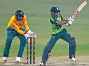 محمد رضوان کے بیٹ سے کئی ریکارڈز چکناچور