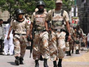 کراچی میں تیز رفتار کار کی ٹکر سے رینجرز اہلکار جاں بحق 6 افراد زخمی