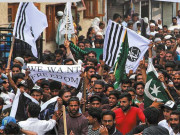 کشمیری قیادت کی نظر بندی اور بھارتی مظالم