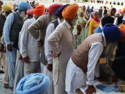 بھارت نے سکھوں کو مذہبی تقریب میں شرکت کیلیے پاکستان آنے سے روک دیا