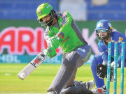 زیادہ چھکے پاکستانی بیٹسمینوں میں محمد حفیظ تیسرے نمبر پر آگئے