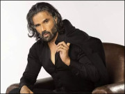 فلم کے جعلی پوسٹر کے خلاف سنیل سیٹھی تھانے پہنچ گئے