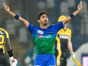 ابھرتے ہوئے فاسٹ بولر شاہنواز دھانی کا آبائی علاقے پہنچنے پر بھرپور استقبال