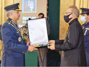 ایئرچیف کی وزیراعظم سے الوداعی ملاقات صدر نے نشان امتیاز سول سے نوازا