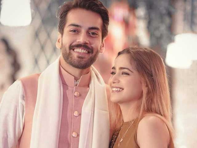 آئمہ بیگ نے گزشتہ روز انسٹاگرام پر اپنی منگنی کی انگوٹھی کی تصویر شیئر کی فوٹوانسٹاگرام