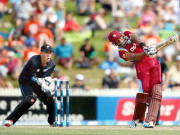 ٹاس جیت کر فیلڈنگ نیوزی لینڈ نے اپنے پاؤں پر کلہاڑی دے ماری 