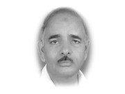 ہمیں کون سمجھائے