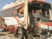جی ٹی روڈ پر بس اور ٹرالر میں تصادم سے 5 افراد جاں بحق  12 زخمی