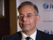 ’بدمزاج‘ مانوساہنی کی چھٹی کا وقت قریب