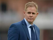 بابراعظم کی کپتانی سے بہت متاثر ہوا ہوں شان پولاک