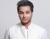 عاصم اظہر کی شفقت محمود سے ’بچوں پر ترس کھانے‘ کی درخواست