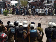 دھرنا ختم چوک یتیم خانہ تباہی کا منظر پیش کرنے لگا