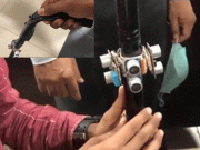 لیاری یونیورسٹی کے طلبہ نے  نابینا افراد کیلیے ڈیجیٹل اسٹک تیار کرلی