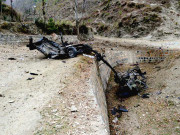 شانگلہ وزیراعظم کے مشیر امیر مقام پر بم حملہ 6 افراد شہید پشاوراے این پی رہنما سمیت 3 قتل