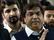 شوکت خانم ہرجانہ کیس حنیف عباسی کے وارنٹ گرفتاری جاری