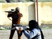 بغداد میں بم دھماکے 17 افراد جاں بحق فلوجہ میں بمباری 