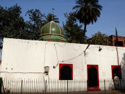 پنجاب میں کورونا کی کم شرح والے اضلاع میں مزارات کھول دیئے گئے