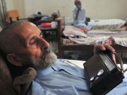 والدین کو گھروں سے بے دخل کرنے والی اولاد کیخلاف قانون سازی کا فیصلہ